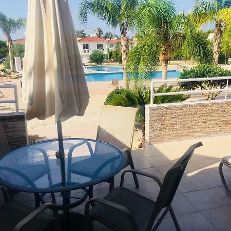 Nissi 3 C4 Pool View أيا نابا