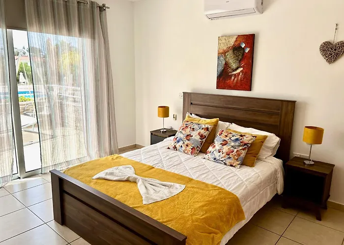 Nissi 3 C4 Pool View Apartmán *